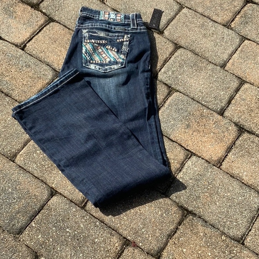 NEW WITH TAGS MISS ME SIGNATURE BOOT CUT JEANS, SIZE 30, INSEAM 34